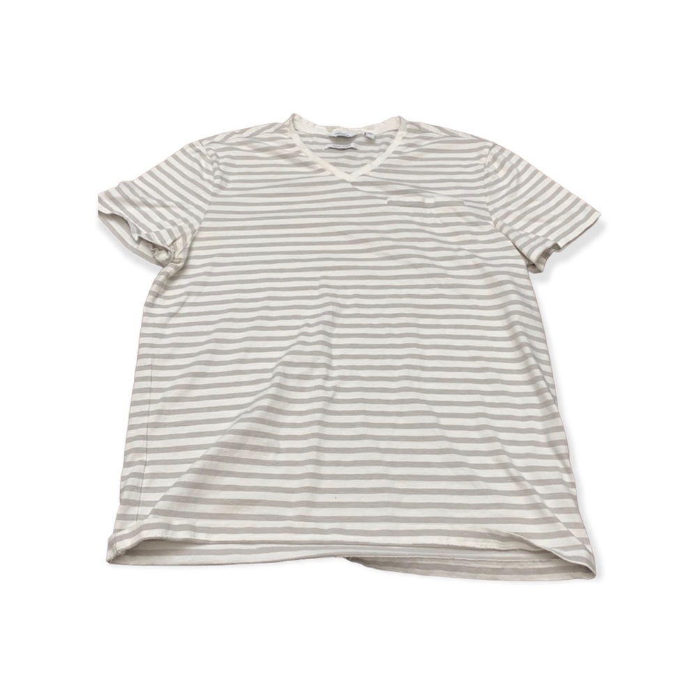 NWOT Calvin Klein V neck T-shirt